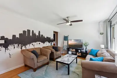 Image de Northrop Urban Oasis - Pet-friendly 4br 2. 5ba in South Minneapolis!
