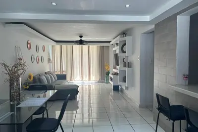 Image de Charming 1-bedroom apartment in San Juan with Ac, WiFi. Steps from the beach
