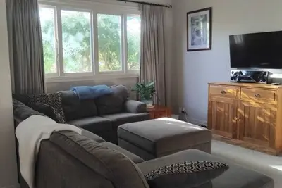 Image de Charming 3-bedroom house walking distance to the wonderful Napier, marine parade