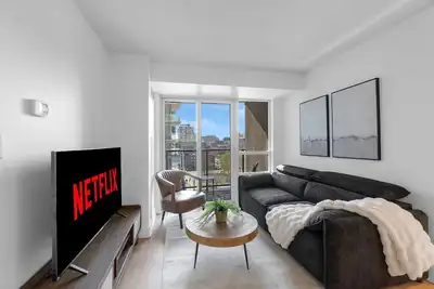 Image de TwentyTO - Free Parking - 2 min to Rogers Centre