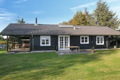 Image de Belle maison de 2 chambres à Svendborg