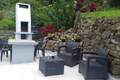 Image de 3-bedroom house in charming Faial da Terra with WiFi