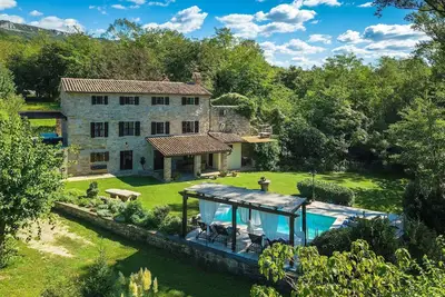 Image de Maison de vacances Buzet pour 1 - 8 personnes avec 4 chambres à coucher - Maison de vacances
