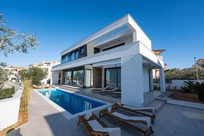 Image de Elégante Villa Cataleya avec piscine privée et sauna