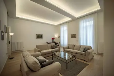 Image de Luxury Apartment Naples very central, close to metro Piazza Amedeo