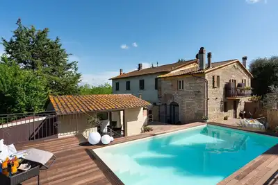 Image de Maison de vacances avec climatisation, Wifi, piscine privée, Tv, animaux admis, vue panoramique