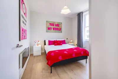 Image de Steps from Portobello Road Market- Charming 1bd