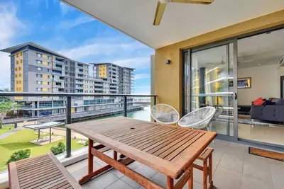 Image de This apartment is a 2 bedroom(s), 2. 5 bathrooms, located in Darwin City, Nt.