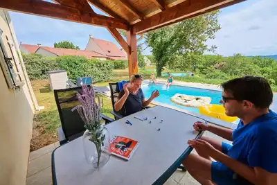 Image de Villa piscine privée, mitoyenne, 1 salle de bain 6 personnes