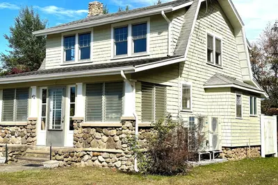 Image de Charming Beach House-Short walk to Private Beach