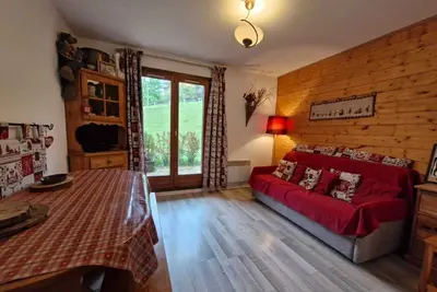 Image de Appartement avec jardin à Demi-Quartier