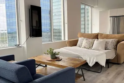 Image de Downtown Suite - Stunning View Right in the centre of Edmonton
