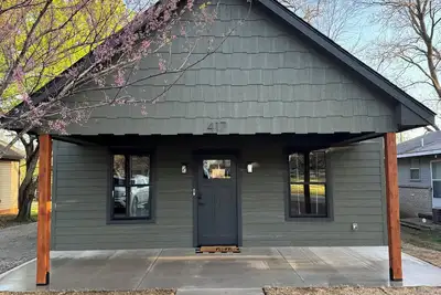 Image de Brand-new 3-bedroom house within walking distance to downtown Stillwater!