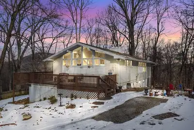 The Nest: 4br Treetop Cabin Near Lake, Slopes & Gettysburg, The Nest