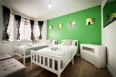 Image de Spacious Modern Townhouse, Discounts on long stays!