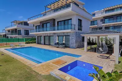 Image de Kalkan Da DENİZ Manzarali ÖZEL Havuzlu LÜKS VİLLA