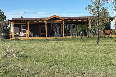 Image de Farmhouse with Hot Tub in amazing Elizabeth with WiFi on 7 acres