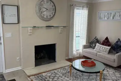 Image de Cozy 2-bedroom condo with WiFi, Ac in enjoyable Columbus