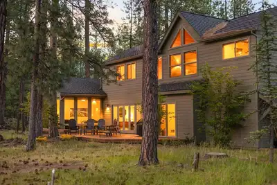 Image de Magical Black Butte Sanctuary!