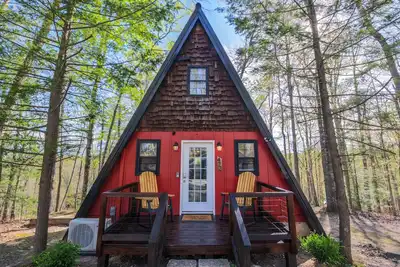 Image de Cozy A-Frame - Pet Friendly - Hot Tub - Fire Pit