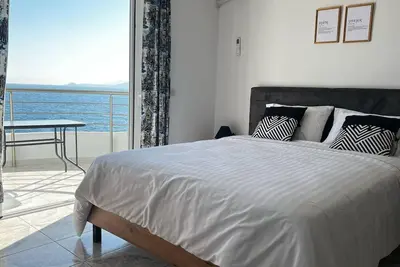 Image de Studio vue mer avec terrasse