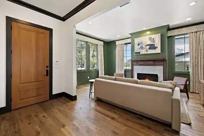 Image de Luxury Oasis : Heated Pool + New Design