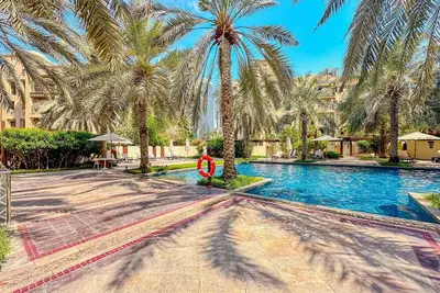 Image de Royal Escape in Old Town with Burj Views by Sbh