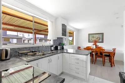 Image de Quiet Comfort in Werrington