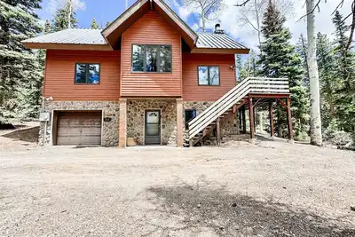 Image de Escape into Nature - Cozy Beaver Cabin by Eagle Point Ski Resort & Puffer Lake