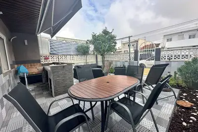 Image de Maison tout à proximité, Maison tout à proximité