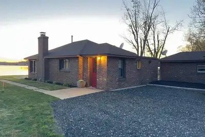 Image de New Charming 3-bedroom cottage with Sandy Beach and Great Views