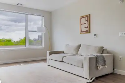 Blueground | St. Elizabeth's, Ac, w/d, nr med ctr