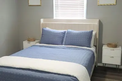 Image de Charming upper level of 3-bedroom house in Grafton, Il