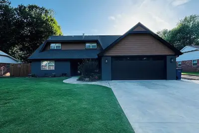 Image de Cozy 4br, 2ba home—perfect for Osu games/events, work trips, or relaxing stays.