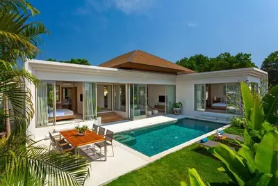 Image de Refined living at Trichada Villas by Bibi-Star, elegance near shops & the beach