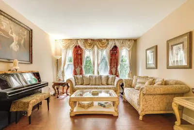 Image de 2 Mi to Old Town Temecula: Elegant SoCal Home