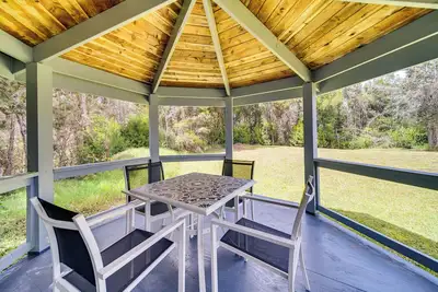 Image de 2 Mi to Hawaii Volcanoes Nat'l Park: Tranquil Home