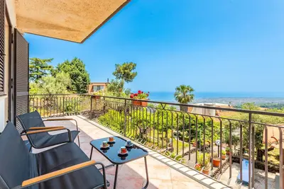 Image de Appartement 'Sara' avec vue sur la mer, terrasse privée et jardin privé