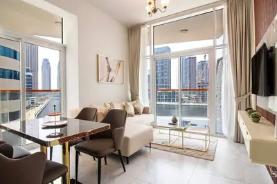 Image de Elegant 2br Ensuite with Canal & Burj Khalifa View