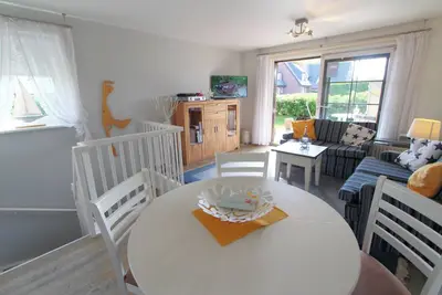 Quietly located first floor apartment with charming furnishings