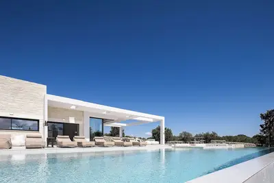 Image de Villa Terra – Designer Hilltop Haven with Epic Mountain Views
