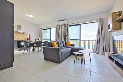 Image de This apartment is a 2 bedroom(s), 1. 5 bathrooms, located in Il-Mellieħa, null.