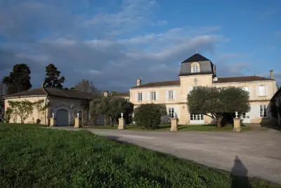 Image de 8 bedroom castle in mazion