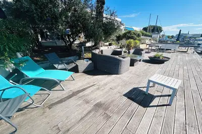 Image de Marina de Luxe Ã  Port Camargue 250m2 â€“ 4 Chambres, Jacuzzi, Rooftop & Ponton