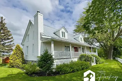 Image de Maison du Hockey, Qg des Joueurs, Piscine creusée & Jacuzzi