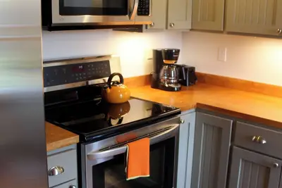 Image de Spacious 3-bedroom apartment in charming Damariscotta with WiFi & lovely gardens