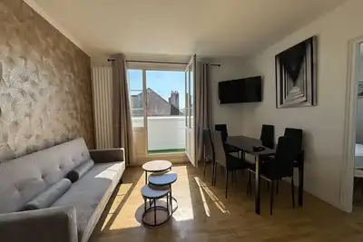 Image de Appartement central avec balcon - vue sur château