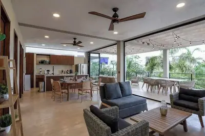 Image de Luxury Penthouse w/ Private Pool & Stunning Views