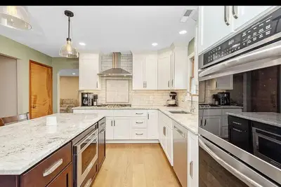 Image de Spacious 4-bedroom Family Home, Large Yard, Centrally Located in Columbus