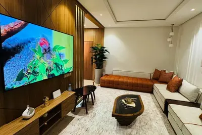 Luxury Apartment in Central Marrakech - Pool & Fast Wi-Fi